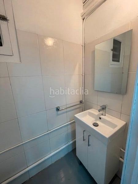 Foto 55ce75cf-8ecd-48bf-84f8-58c46004a58c. Location local commercial dans carrer de tavern 64 dans Barcelona