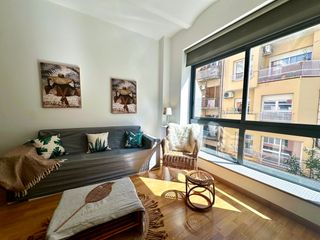 Apartment  Carrer de sugranyes. Magnifica oportunidad para entrar a vivir en sants-badal! calle