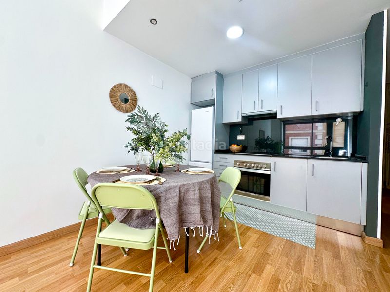 Foto a59785d9-3bff-42cd-9c7d-a2cec5e18fa3. Apartament amb calefacció a Sants-Badal Barcelona