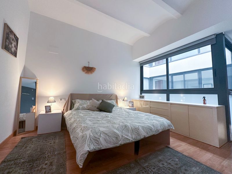 Foto c1899b23-37d5-46ba-8963-e17fb86ade5e. Apartament amb calefacció a Sants-Badal Barcelona