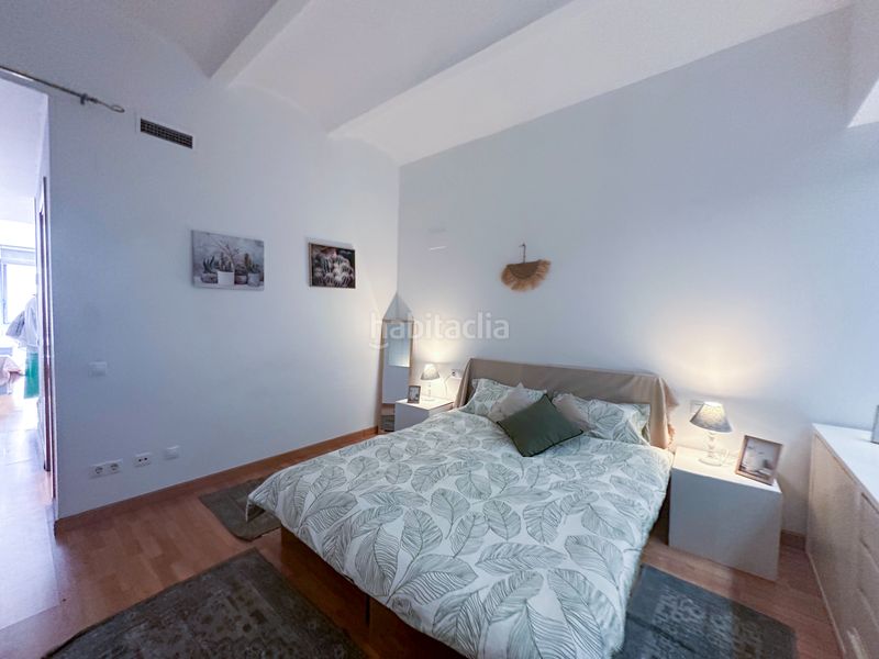 Foto e7e368d8-7e6f-46e1-a13e-54c6a46591d2. Apartament amb calefacció a Sants-Badal Barcelona