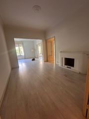 Rent Flat  Passeig de sant joan bosco. Piso en tres torres de 175 m2
