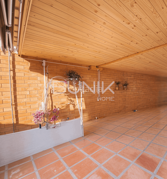 Foto 65bab882-ab74-4043-9b34-13885f7dfa8e. Casa en La Miranda Esplugues de Llobregat