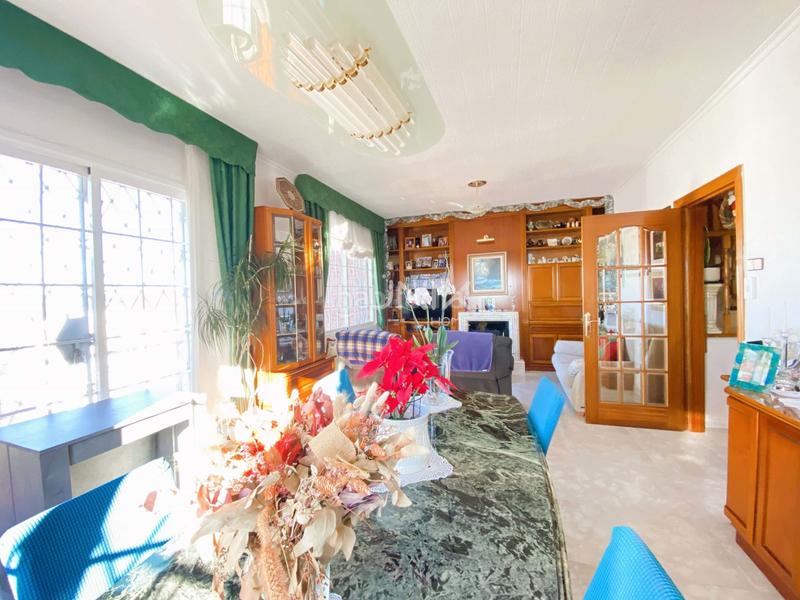 Foto 5326ff0d-60c6-4017-adf2-bd73c4a0b7a2. Haus mit pool in La Miranda Esplugues de Llobregat