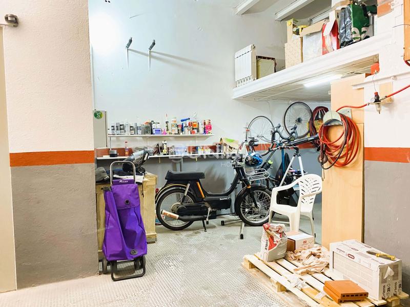 Foto 141dfeb3-a035-4494-8fb9-0cc2d9cee6ab. House with pool in La Miranda Esplugues de Llobregat