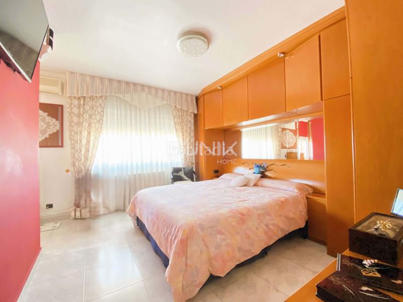 Foto 1a90c58b-2bfe-4161-900c-406cba159b6e. House with pool in La Miranda Esplugues de Llobregat