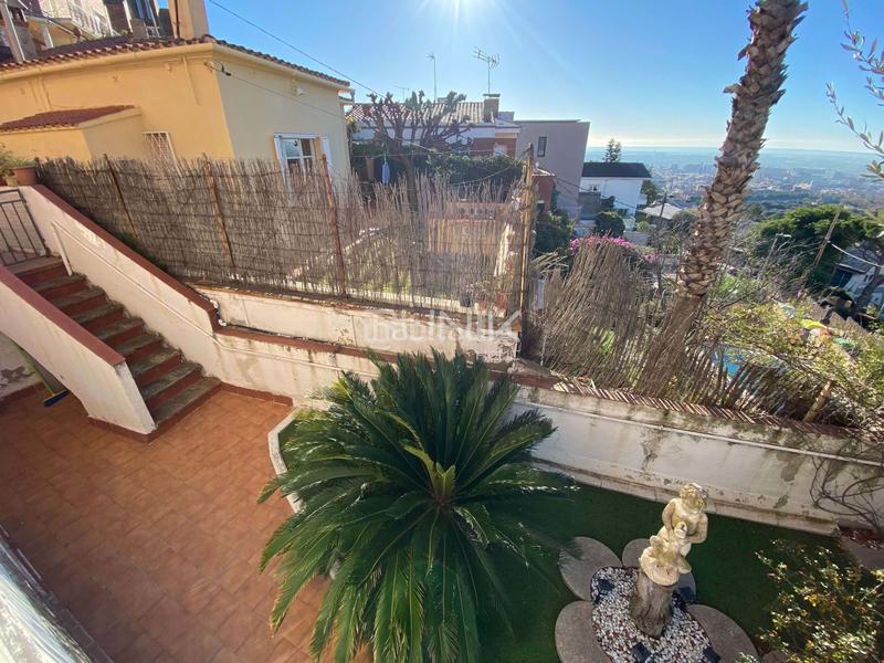 Foto e273fdaf-a184-4bc7-ac51-47b42c01c3f0. House with pool in La Miranda Esplugues de Llobregat