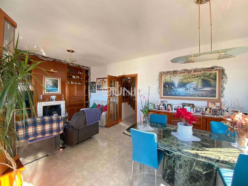 Foto 07d18ac5-384d-42ad-996e-d8430c8d6512. Maison avec piscine dans La Miranda Esplugues de Llobregat