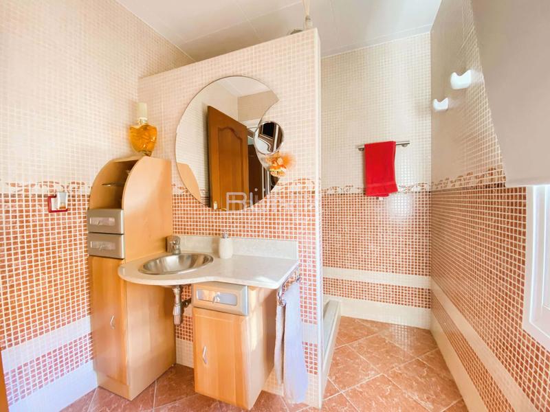 Foto e566dc22-0082-4aa6-a0fa-872c6120a4b0. Maison avec piscine dans La Miranda Esplugues de Llobregat