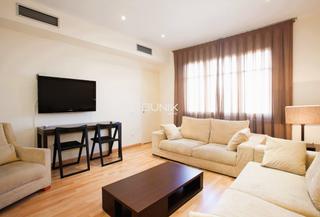 Rent Flat in El Poble Sec - Parc de Montjuïc