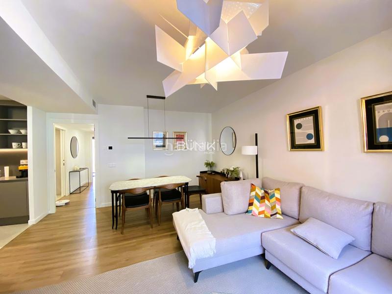 Foto a6d73795-9987-4f9e-bed1-7b01a168014d. Location appartement avec piscine dans La Torrassa Hospitalet de Llobregat (L´)