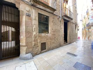 Business premise in Gòtic