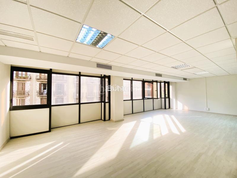 Foto 2f102851-0bb6-44f7-9508-5d1c8e5afe7b. Rent office space in L´Antiga Esquerra de l´Eixample Barcelona