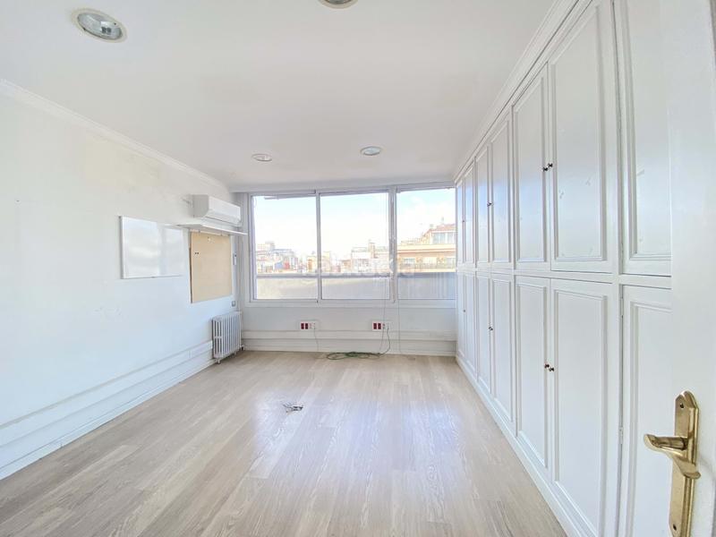 Foto 6e79eddb-68a2-4c77-b089-651bbe3adaf2. Alquiler oficina en Sant Gervasi - Galvany Barcelona