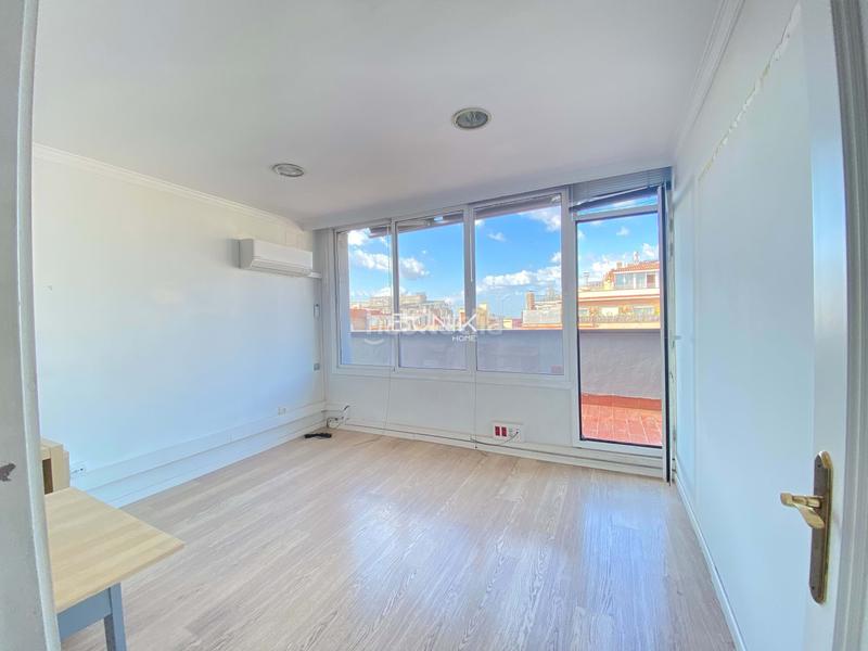 Foto 37ab0259-b5b3-434d-8eb4-9d631ef0e46a. Lloguer oficina a Sant Gervasi - Galvany Barcelona