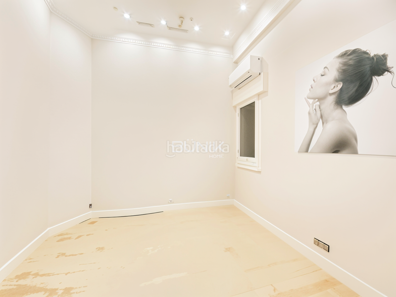 Foto ef1ce2b8-5e16-4920-92a3-135a9bb10d81. Location bureau dans Sant Gervasi - Galvany Barcelona