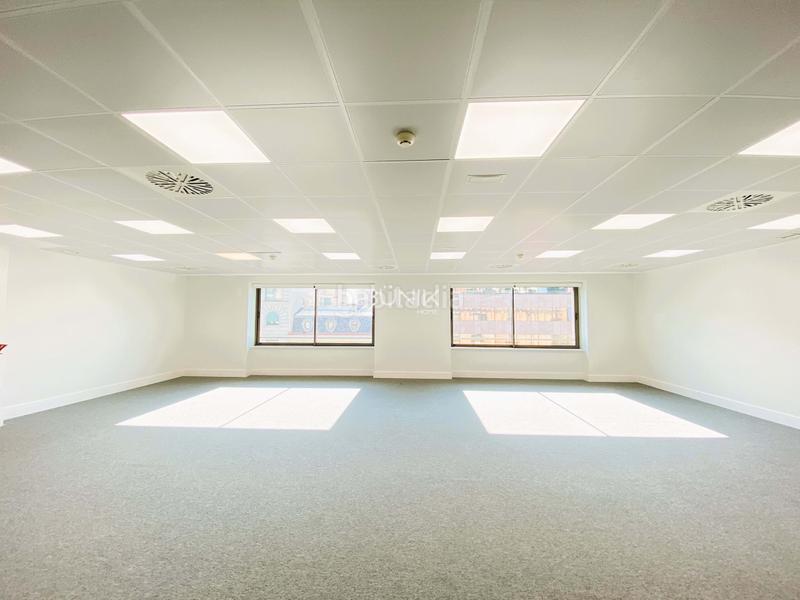 Foto 7d14ec6c-c089-4cdd-8eaf-06907cde3971. Rent office space in Dreta de l´Eixample Barcelona