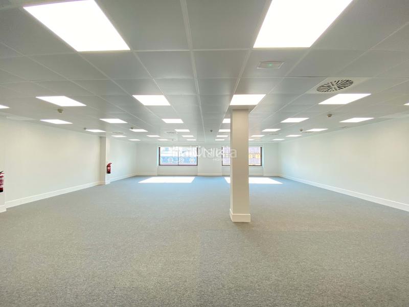 Foto 350fdbb3-8eeb-4131-97d6-bdee626c19bd. Alquiler oficina en Dreta de l´Eixample Barcelona