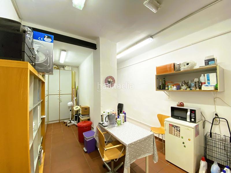 Foto 39858236-e02e-4b0d-90bf-57987422e02f. Traspàs local comercial a Putget - Farró Barcelona