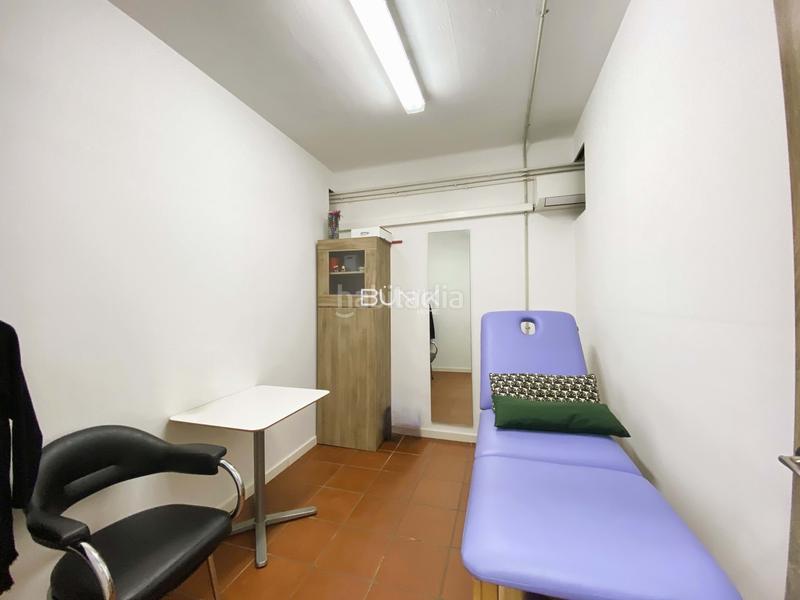 Foto bb3f0580-6410-4b3d-88ba-1312ab3cfd5d. Pas-de-porte local commercial dans Putget - Farró Barcelona