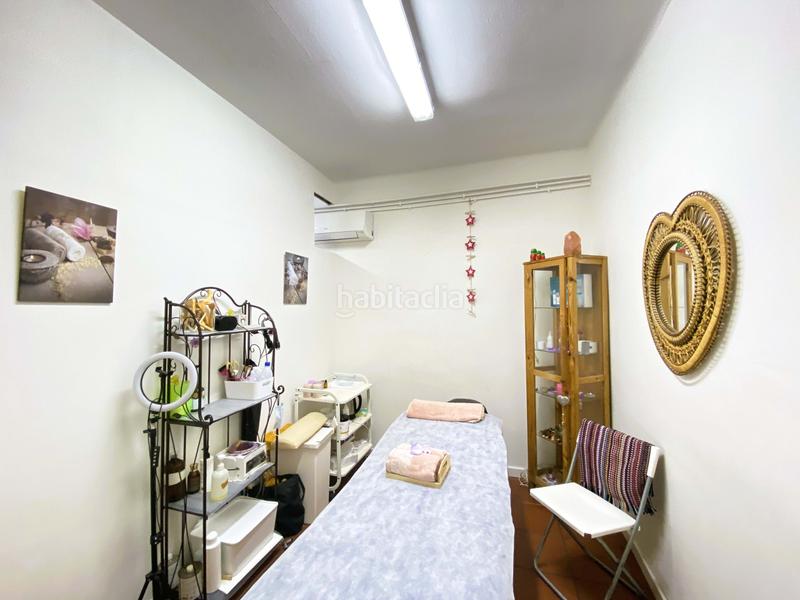 Foto f7f42275-7612-4d99-8b15-10bbdc491ede. Pas-de-porte local commercial dans Putget - Farró Barcelona