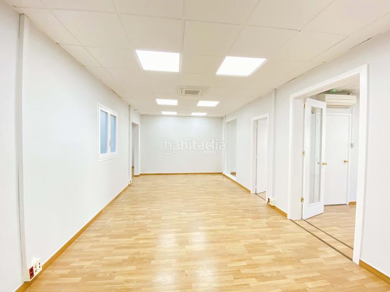 Foto 4bcc087e-5c24-4ada-9f4b-f6c146c33fdc. Alquiler oficina en St. Pere - Sta. Caterina - El Born Barcelona