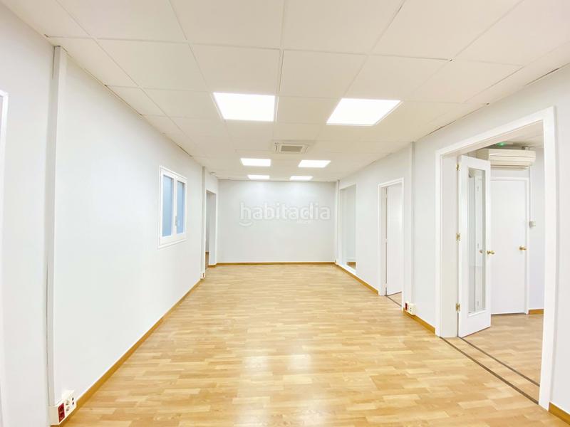 Foto 38c2820c-c49c-4f1e-80a8-e7e04f081f07. Lloguer oficina a St. Pere - Sta. Caterina - El Born Barcelona