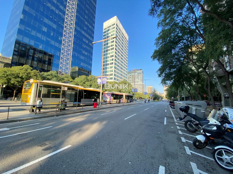 Foto 379e1fdf-cb6b-4c85-b282-8ccfec79a426. Miete büro in La Nova Esquerra de l´Eixample Barcelona