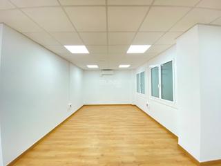 Rent Office space in La Nova Esquerra de l´Eixample