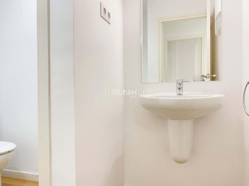 Foto 3158e9be-2db2-4a1f-966f-32daa185f4df. Rent business premise in La Nova Esquerra de l´Eixample Barcelona