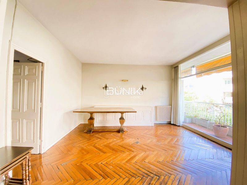 Foto ea5e0d50-b1ad-4eee-83a5-a96c779638df. Pis amb calefacció aparcament a Sant Gervasi - Bonanova Barcelona