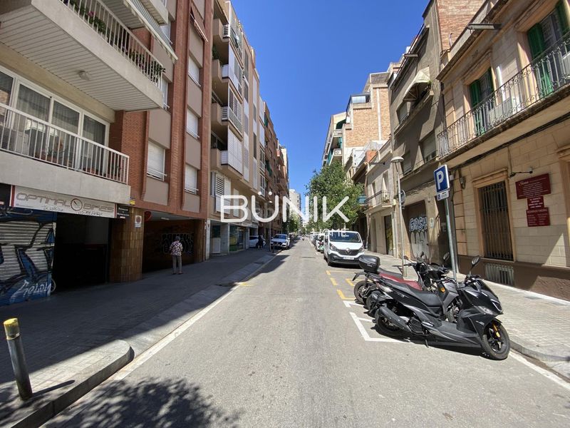 Foto 1a64d467-2441-4d94-8c98-ac188237a070. Local comercial a El Camp d´en Grassot i Gràcia Nova Barcelona