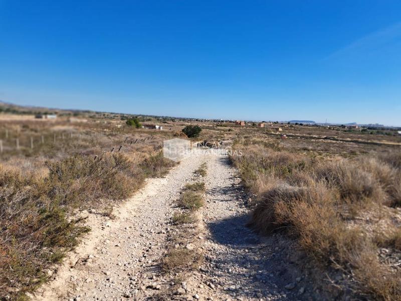 Foto 9d98a98c-df8b-4f48-91b6-ad74c5a9e0ff. Terreno residencial parcela en venta moralet en Cañada del Fenollar Alicante