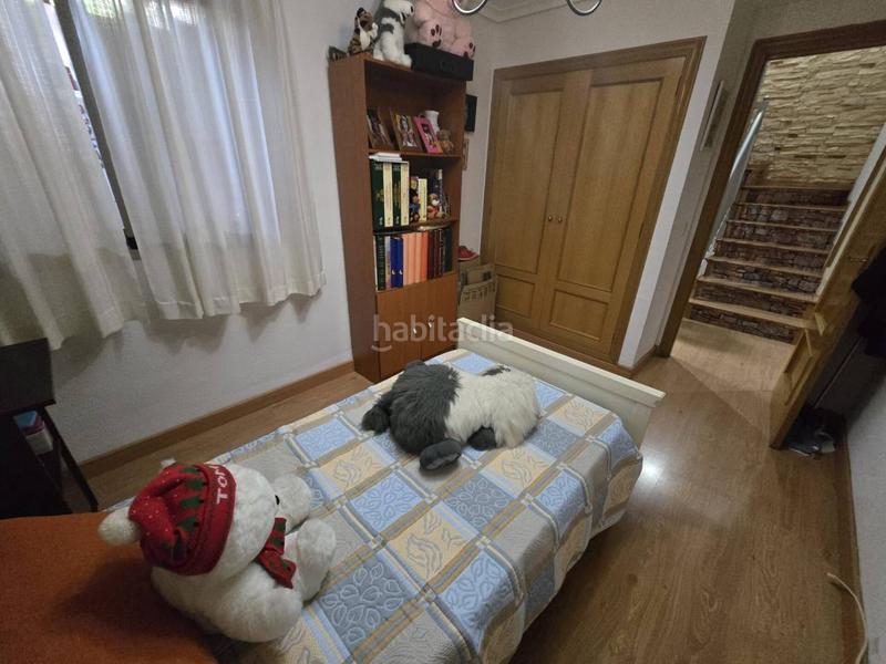 Foto 238320f3-8b9b-4825-878e-93a500038e5d. Casa amb aparcament a Centro Sant Vicent del Raspeig