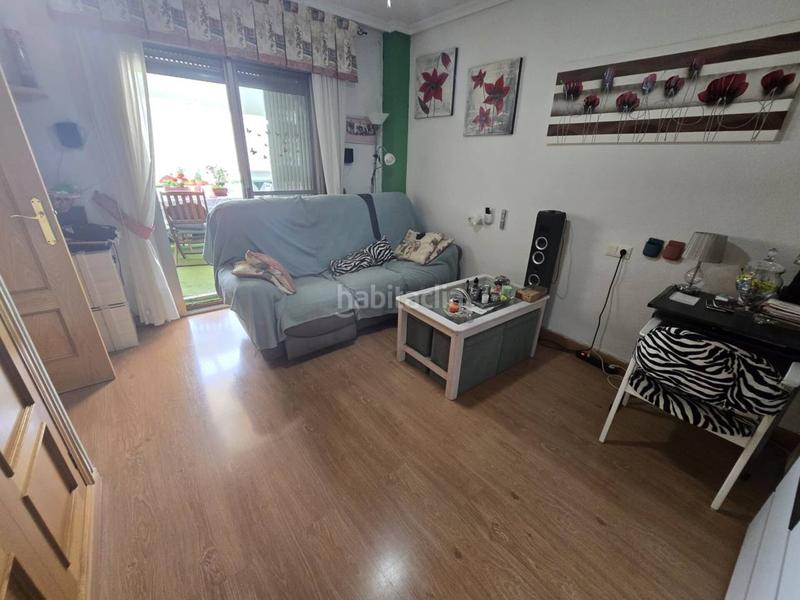 Foto aa35b5e4-7c8c-4d70-a0f9-c55801e2987d. Casa amb aparcament a Centro Sant Vicent del Raspeig