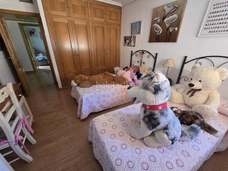 Foto c460fb42-1eb5-4849-801e-3a89babf9865. Casa amb aparcament a Centro Sant Vicent del Raspeig