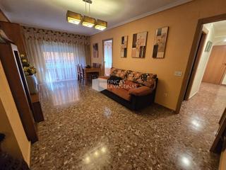 Appartement à Norte. Amplio piso de 4 dormitorios con garaje y trastero en zona norte