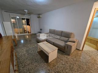 Appartement à Centro. Piso en venta en zona centrosur con garaje y ascensor