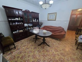 House in Norte. Planta baja en venta en zona norte.