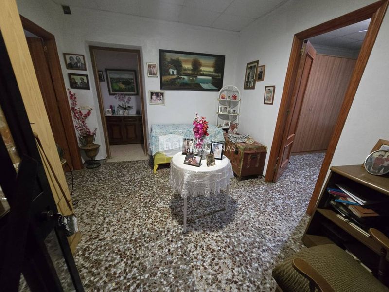 Foto 91354540-8239-4b42-8edb-e1d9173e61b5. Casa amb aparcament piscina a Monforte del Cid