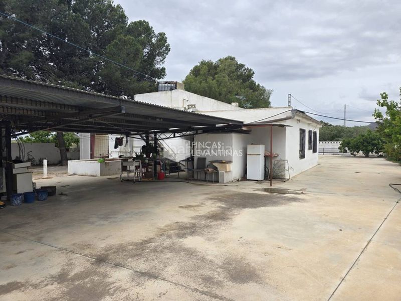 Foto bb65c3f9-6e0e-499d-8b9d-ea93f4a9f14e. Casa amb aparcament piscina a Monforte del Cid