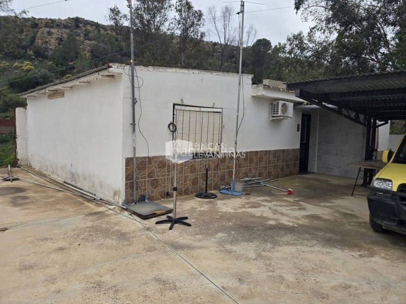 Foto 4dd20660-9fa2-409c-9ffa-9a42c868bba2. Casa amb aparcament piscina a Novelda