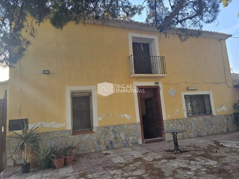 Foto 2fd66370-be39-486c-9981-e7e66b326315. Casa amb piscina a Los Girasoles Sant Vicent del Raspeig