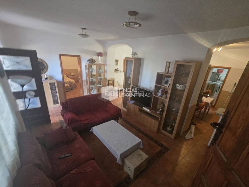 Foto 43571067-8404-4d09-af6c-71c24947b983. Casa amb piscina a Los Girasoles Sant Vicent del Raspeig