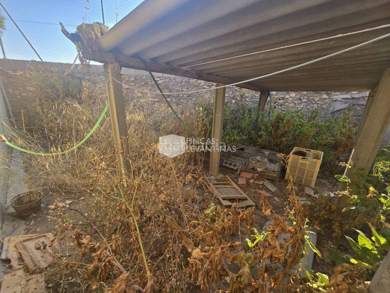 Foto 4986bd49-197e-4e02-a4a1-eedd69b2ced2. Casa amb piscina a Los Girasoles Sant Vicent del Raspeig