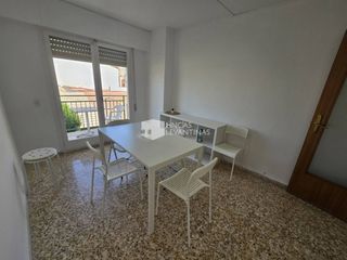 Miete Etagenwohnung in Centro. Piso en alquiler para estudiantes