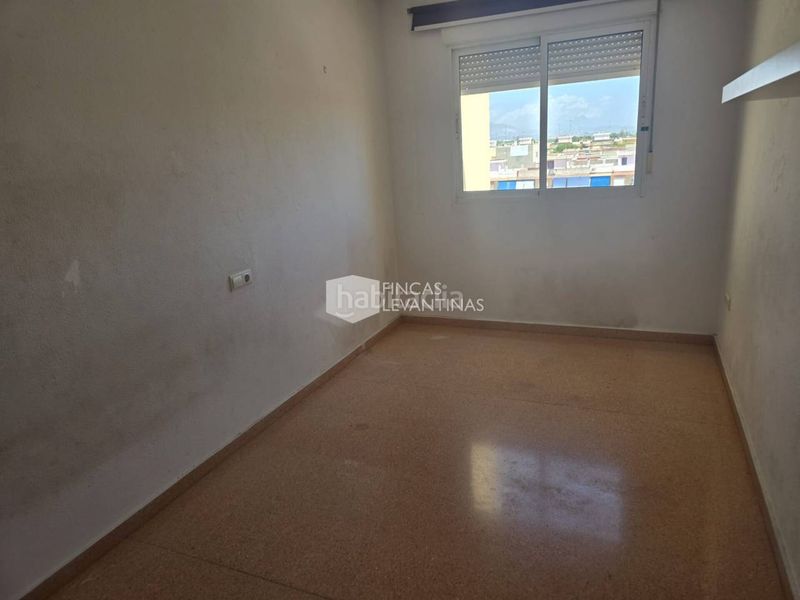 Foto 1eb11a81-1a48-47ca-8c1a-96eb9adb0269. Pis a Centro Sant Vicent del Raspeig