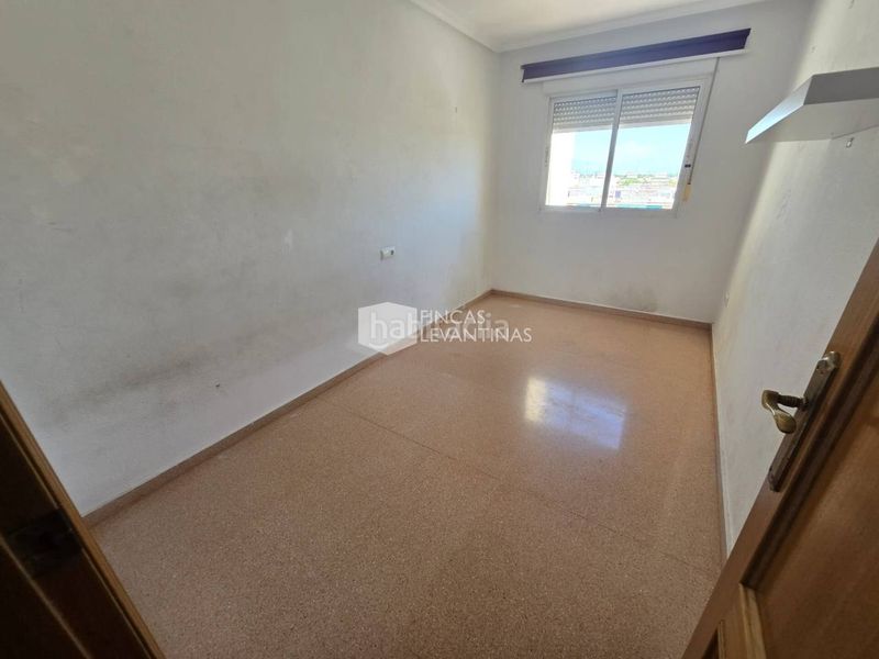 Foto ec4823e7-132c-41a1-b7dd-a7781548d523. Pis a Centro Sant Vicent del Raspeig