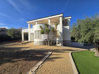 Chalet in La Huerta. Venta de chalet en mutxamel  casas de la huerta