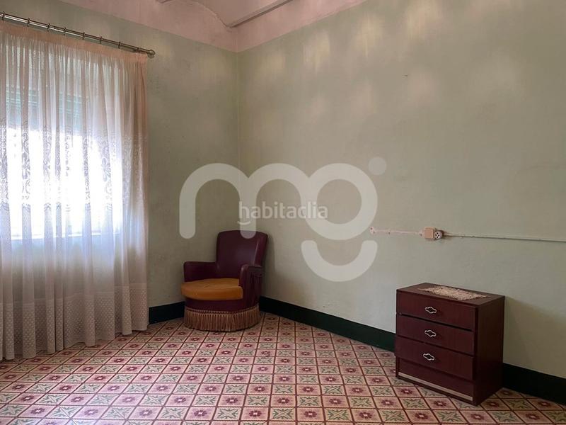 Foto 521c0b6c-ab30-464e-ae90-a7d0bec4b7d8. Casa bifamiliare con parcheggio in Teià